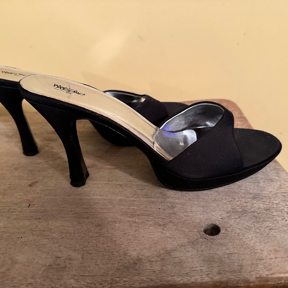 Black sandals
